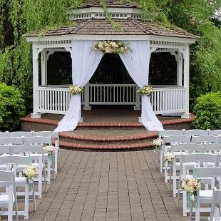 CF0736-Gazebo Draping with Blush and White Flowers