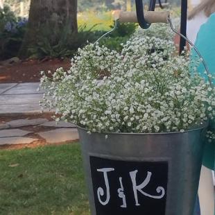 CF0916-Babys Breath in Galvanized Bucket and Baby's Breath Aisle Flowers