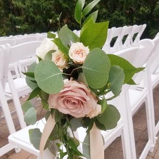 CF09268-Greenery and Petal Pink Rose Aisle Flowers