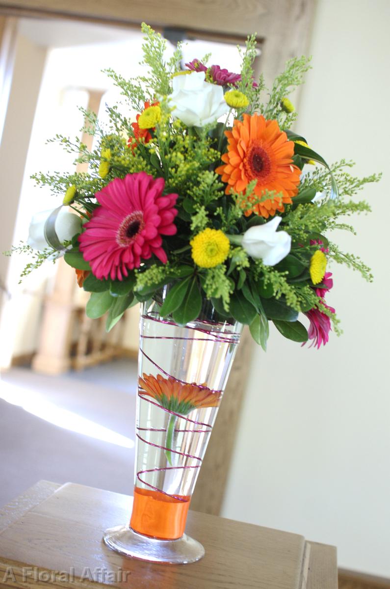 CF0602-Bright Gerbera Daisy Flower Arrangement