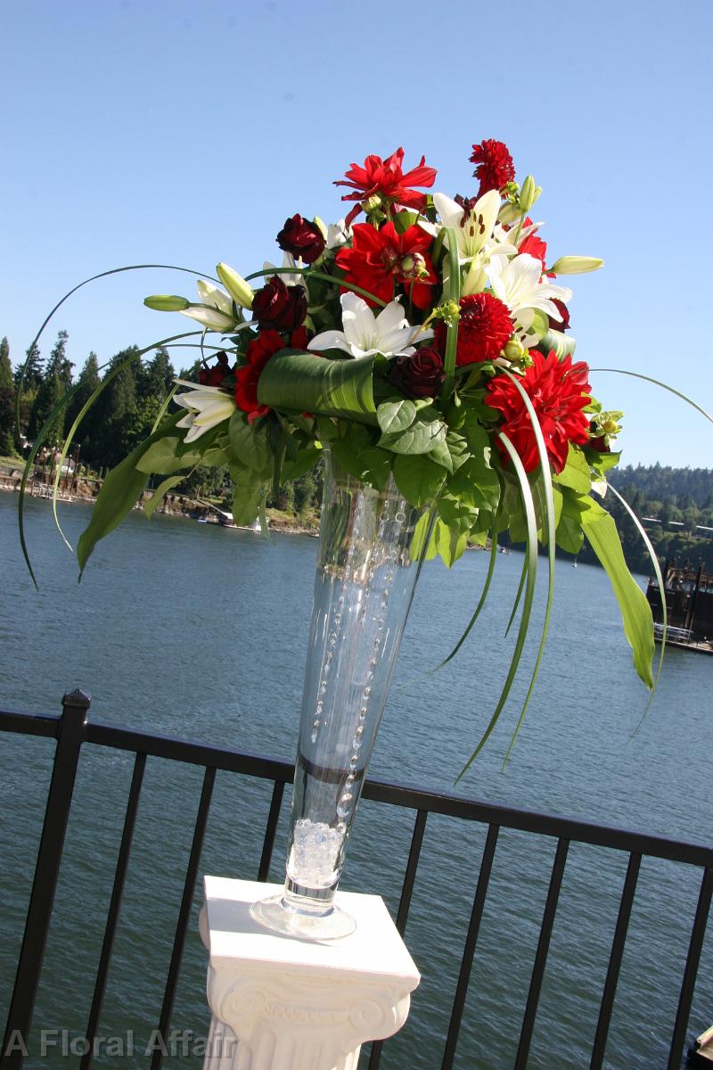 CF0641-Elegant, Modern Red and White Summer Wedding Arrangements