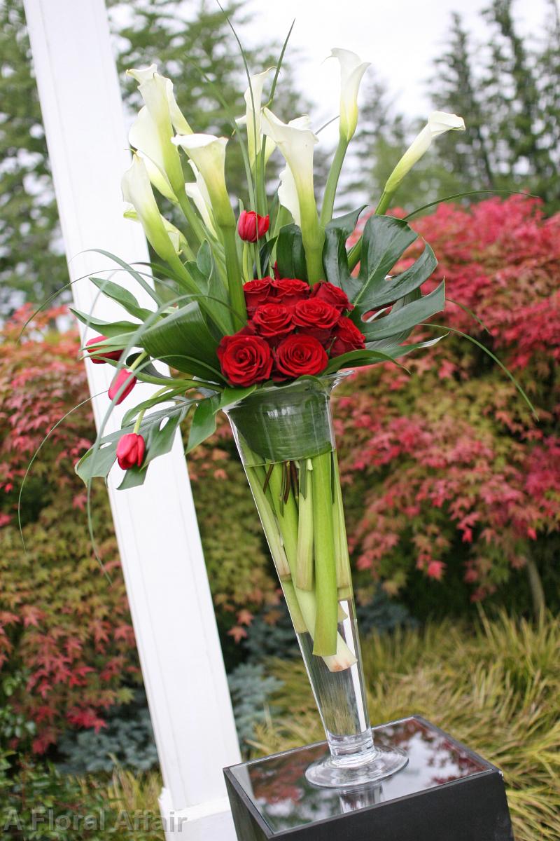CF0852-Contemporary White Calla lily and Red Rose Wedding Ceremony Arrangement