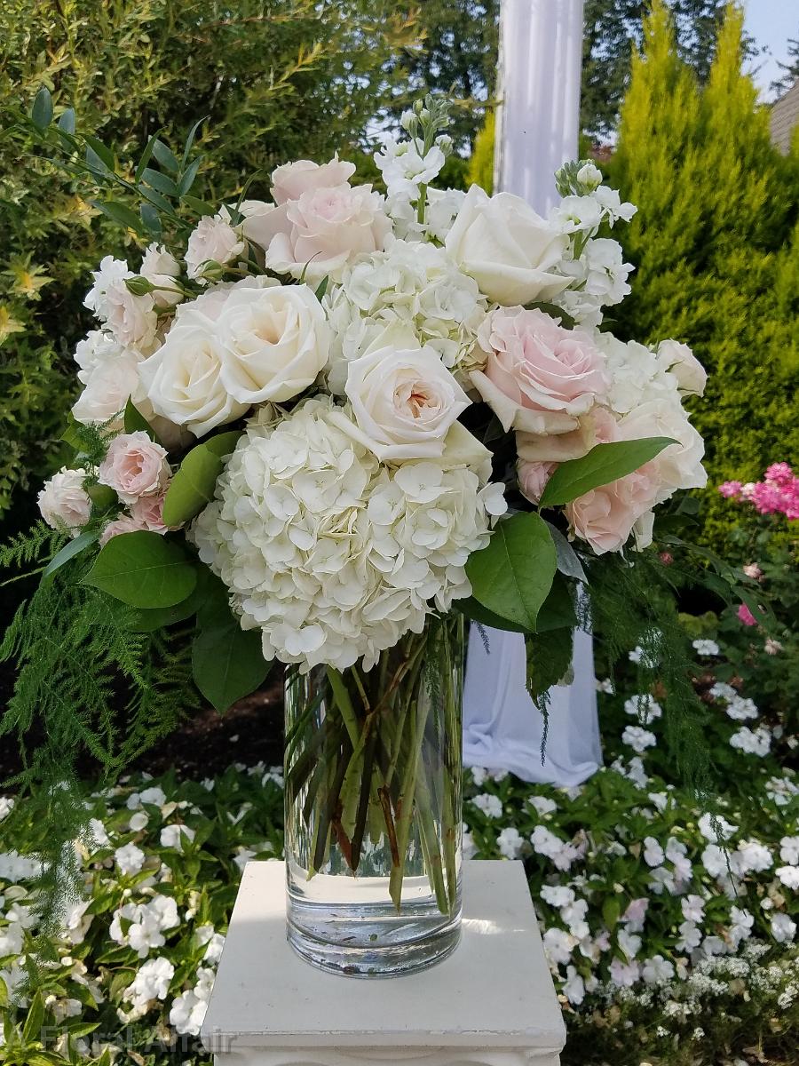 CF0920-Soft, Romantic, Blush and White Ceremony Display