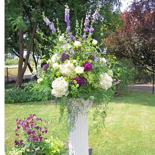 CF0345-Lavender and White Outdoor Wedding Arrangement