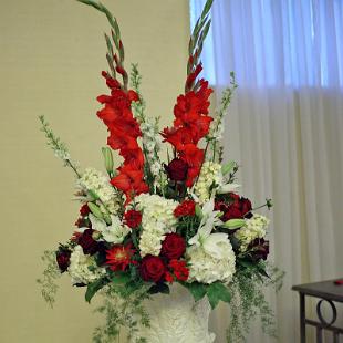 CF0396-Red and White Wedding Ceremony Flower JPG
