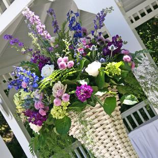 CF0631- Garden Wedding Flower Arrangement