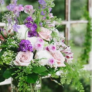 CF0758c-Mauve and Lavender Wedding Ceremony Arrangement