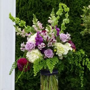 CF0759-Purple and White Natural Wedding Arrangement