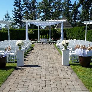 CF0769-Outdoor Ceremony Aerie at Eales Landing