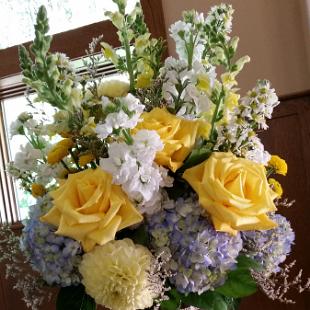 CF0791-Rustic Yellow, White and Blue Wedding Arrangement