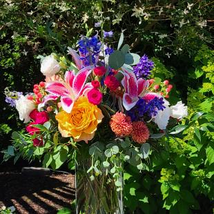 CF9369- Bright and Colorful Ceremony Arrangement