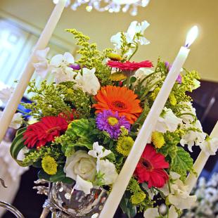 RF1061-Orange, Pink, Purple, Yellow, Green, and White Garden Summer Tall Centerpiece