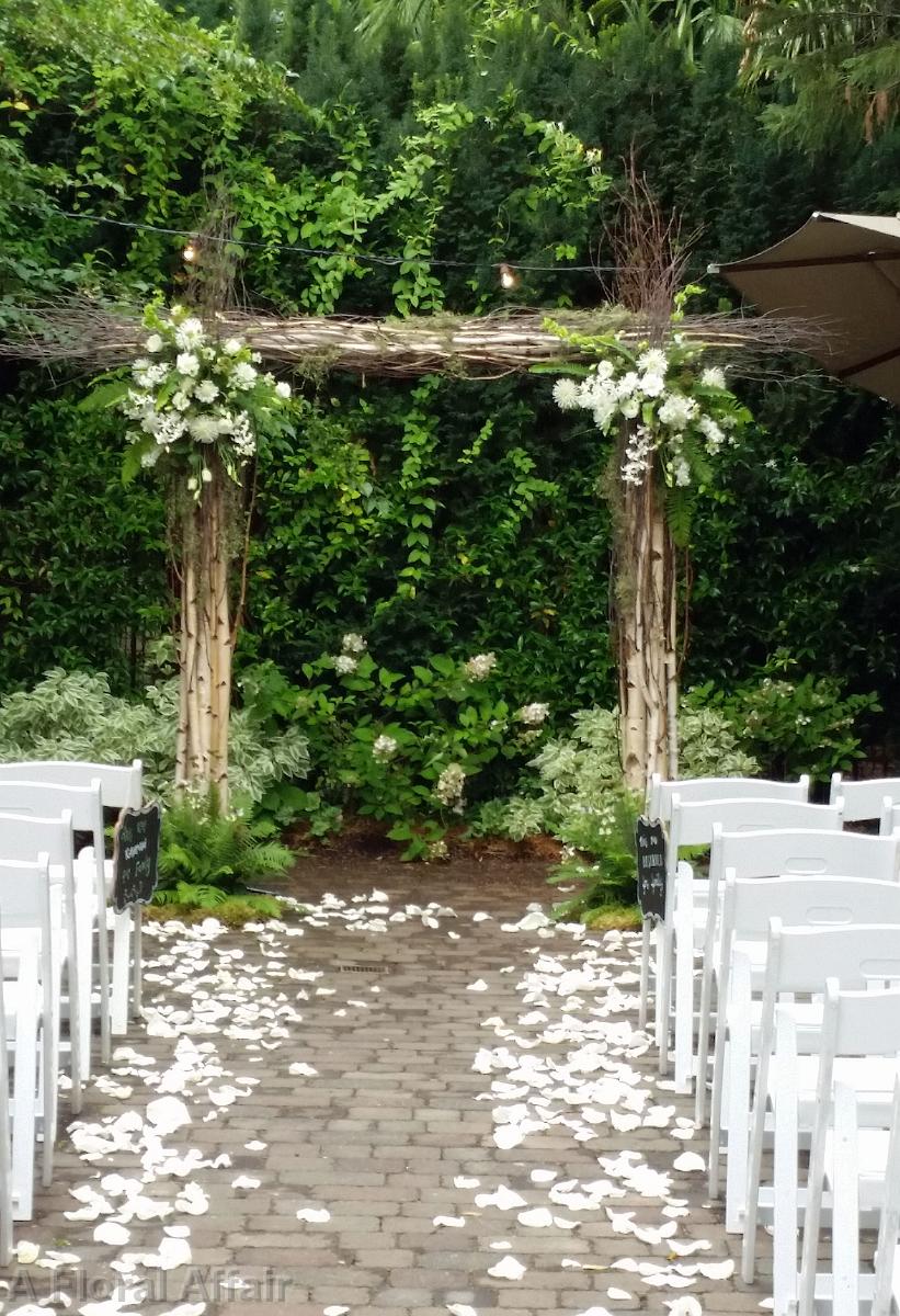 CF0770-Woodland Ceremony Arbor with White Petal Isle