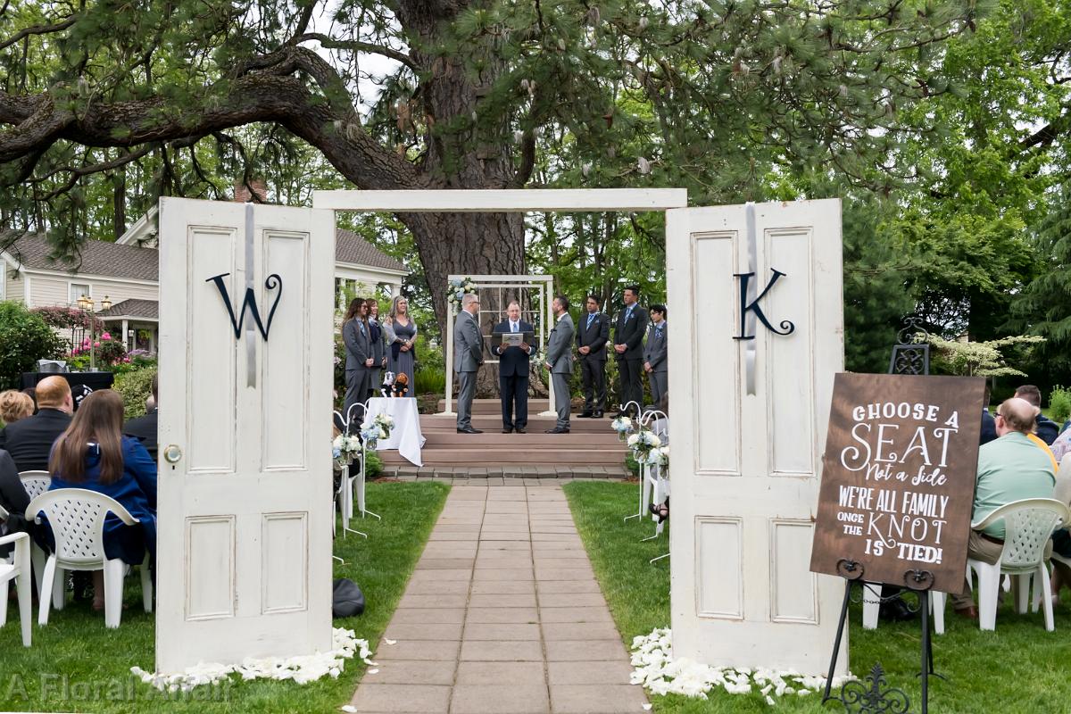 CF09297-Wedding Ceremony Under the Tree at the Ainsworth House and Garden