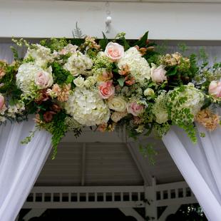 CF0738-Gazebo Wedding Flowers