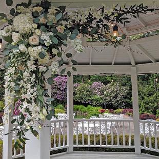 CF09254-Elegant White Floral Spray on Lakeside Gardens Gazebo