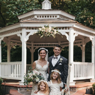 CF09299-Quartz, Blush and Cream Gazebo Wedding