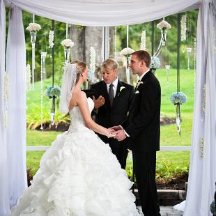 GA0566-Elegant Tent Ceremony Decor