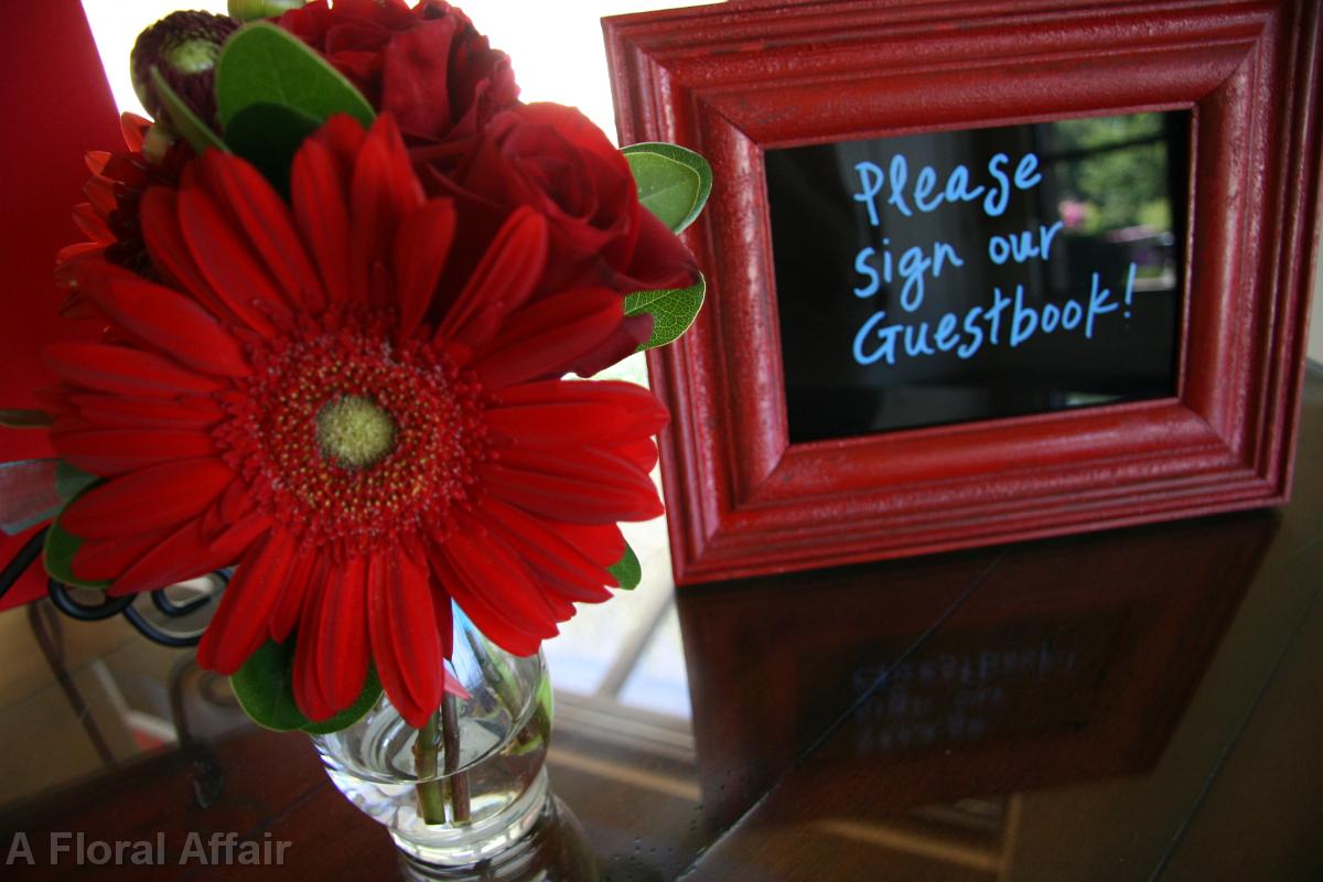 FT0697-Guest Book Frame and Flowers