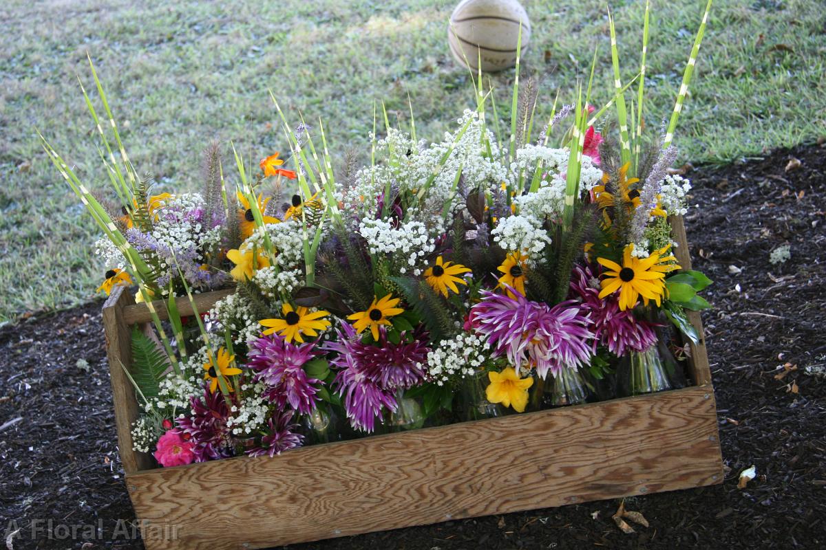 FT0709-Wood Milk Crate With Flowers