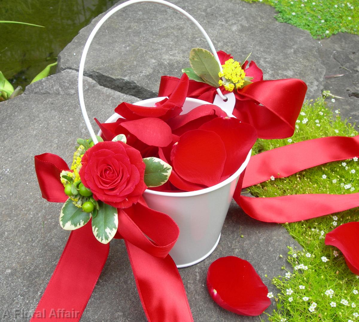 BG0048-Flower Girl White Bucket With Red Petals
