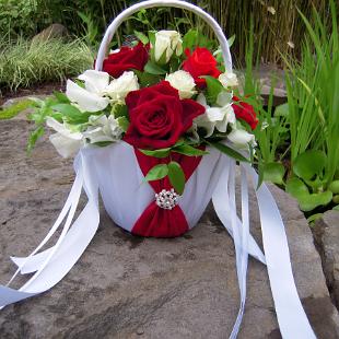 BG0061-Flower Girls Basket Arrangement