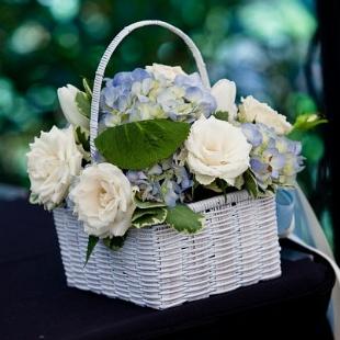 BG0073-White Basket Arrangement For Flower Girl