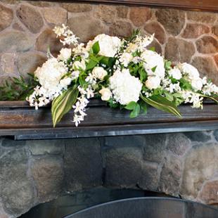 RF0305-Low  Mantel Arrangement