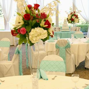 RF1088-Hot Pink, Aqua, and White Tall Centerpiece with Crystals in the Vase