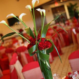 RF1270-Tall Elegant Red Rose and White Mini Calla Centerpiece