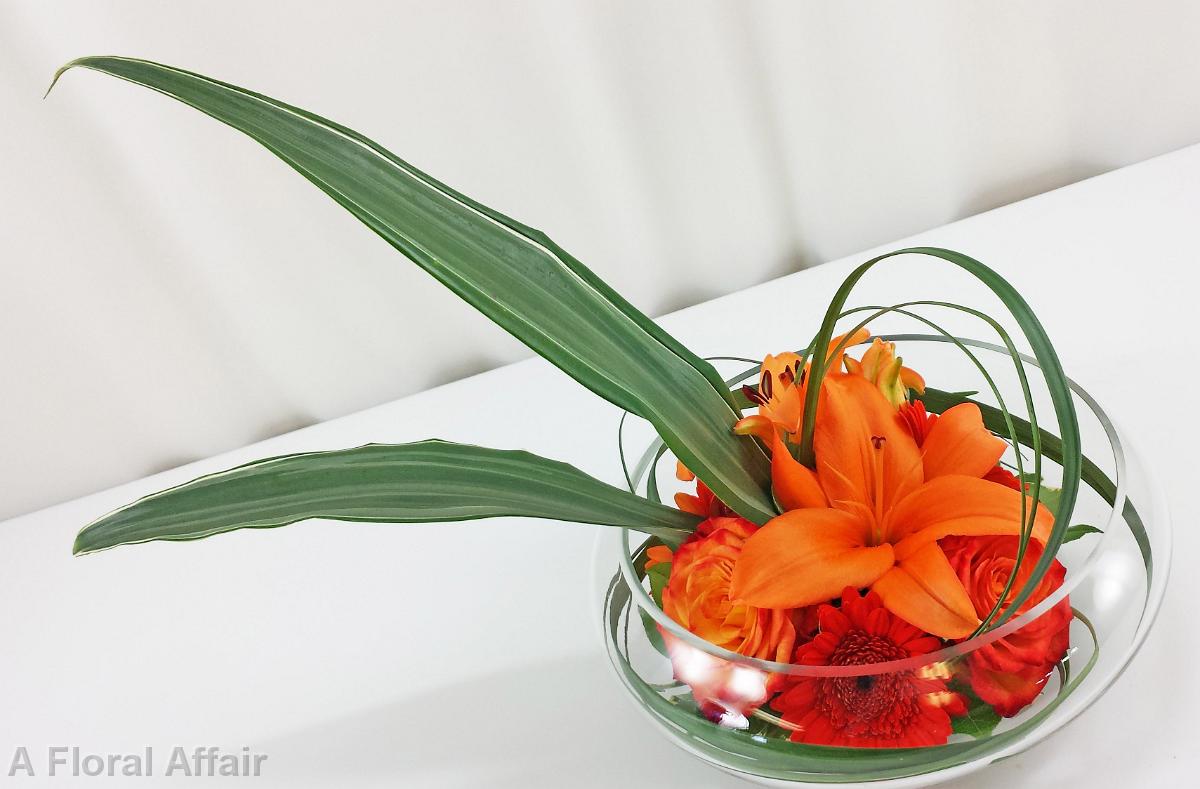 RF1121- Modern Orange and Green Bowl Centerpiece