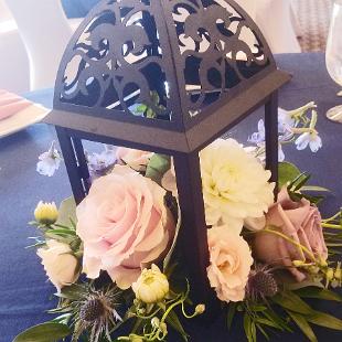 RF1456-Wisteria and Navy Lantern Centerpiece