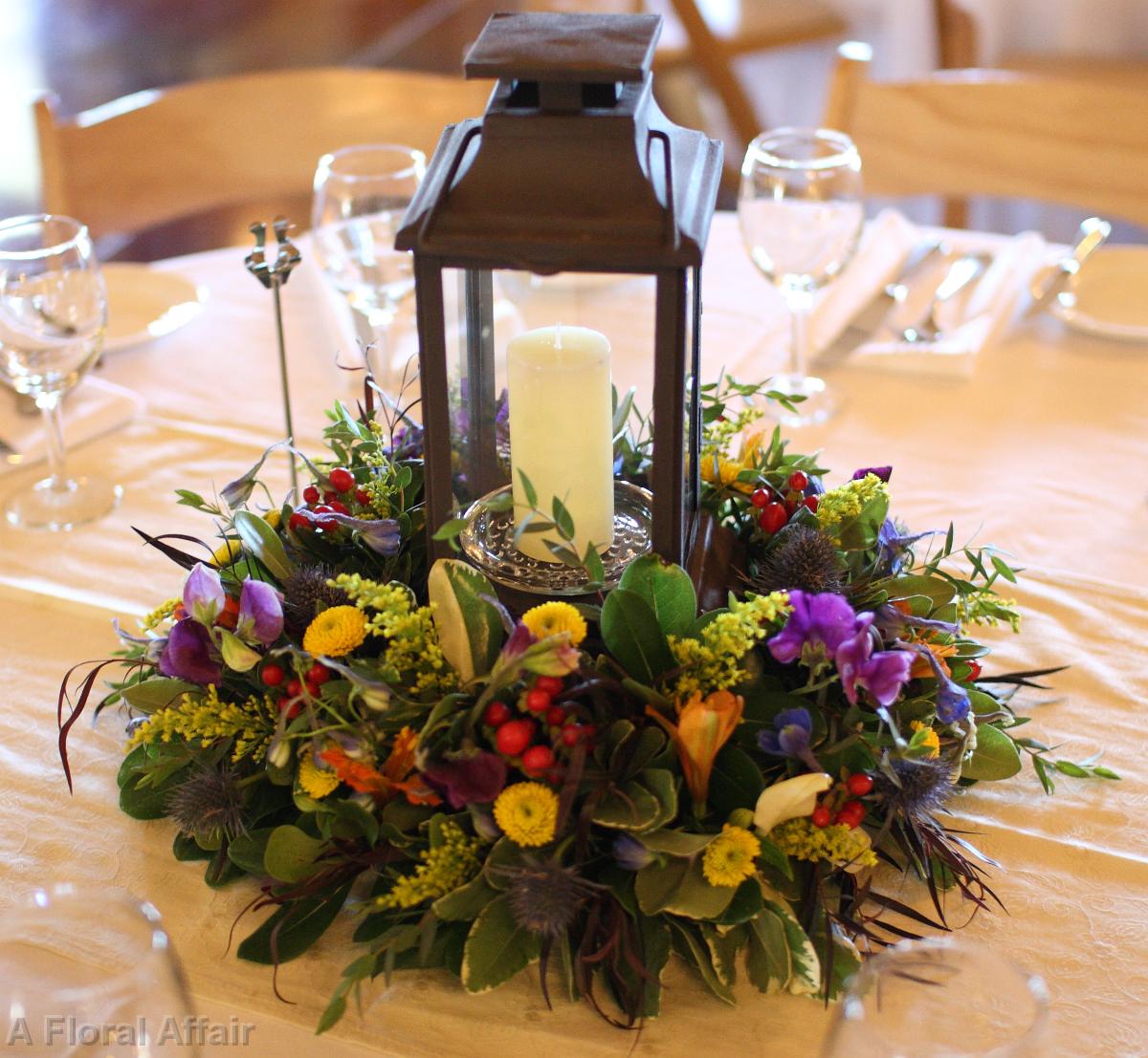 RF0454-Traditional Romantic Mixed Color Lantern Centerpiece