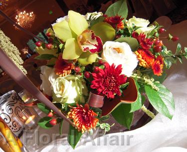 RF0960-Traditional Red, Green, and White Fall Centerpiece