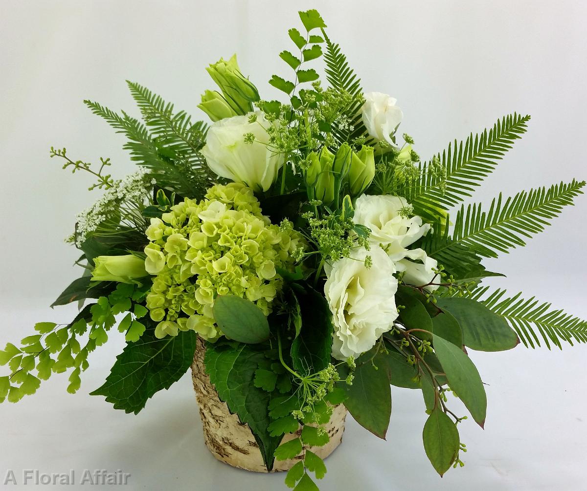 RF1294-Centerpiece with Greenery and White Flowers