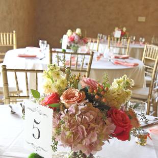 RF0573-Low Romantic Centerpiece at the Columbia Edgefield Country Club