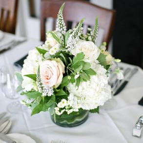 RF1001-Romantic, Natural, White Centerpiece