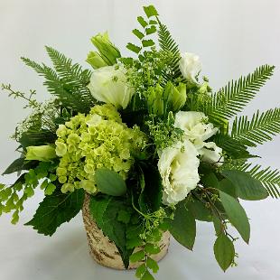 RF1294-Centerpiece with Greenery and White Flowers