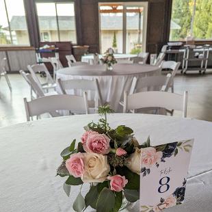 RF1550 - Low blush and white centerpiece in cylinder vase