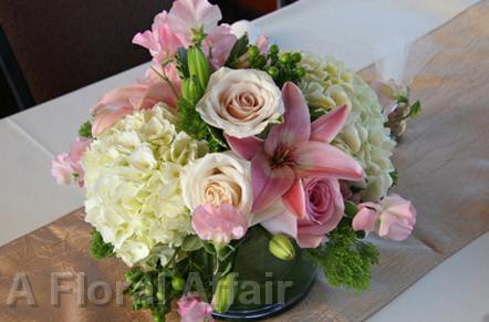 RF0400-Romantic Pink and White Centerpiece