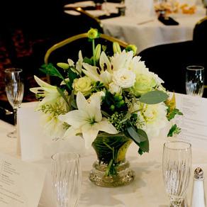 RF0930-Traditional, Elegant, White Centerpiece