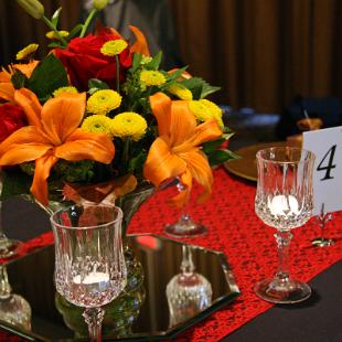 RF1066-Rust Red and Orange, and Yellow Fall Elegant Low Centerpiece