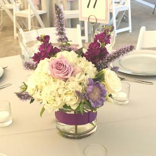 RF1154-Lavender Purple and White Romantic Garden Centerpiece