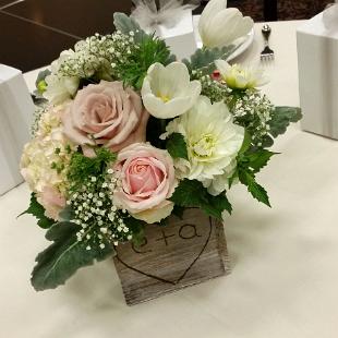 RF1215-Blush and White Rustic Wood Box Centerpiece