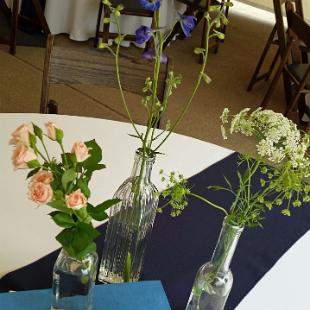 RF1222-Casual Flower and Book Centerpiece