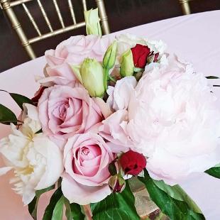 RF1315-White, Blush and Burgundy Peony Centerpiece