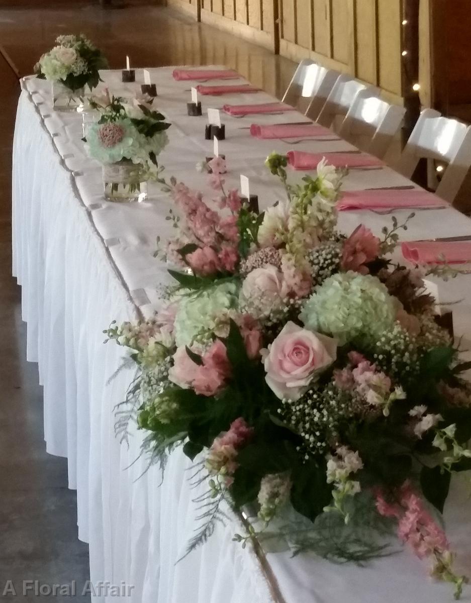 RF1218-Long Petal Pink and Mint Head Table Arrangement