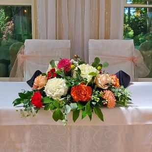 RF1536- Coral, Orange, and Peach Sweetheart Table Centerpiece