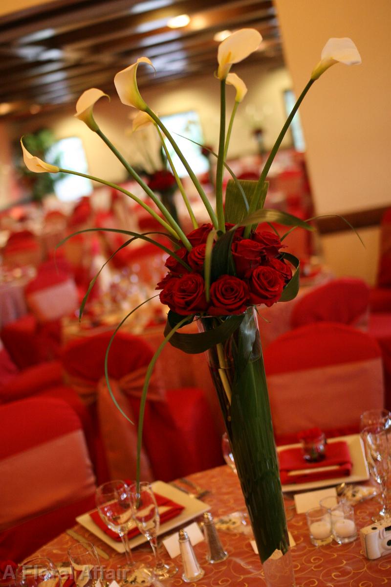 RF1267-White Calla Lily and Red Rose Centerpiece