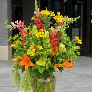 RF0774-Green, Orange, Yellow, adn Pink Classic Tasteful Tall Centerpiece